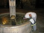 angel con la cabeza en agua.JPG