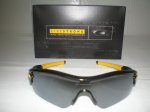 OakleyFrente.jpg