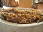 espaguetis_con_ternera_y_calabacinos[1].jpg