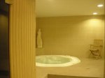 Sauna-Jacuzzi.jpg