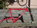 854_Frame_Red_R.jpg