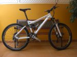 MONDRAKER FACTOR WHITE (20) (Large).jpg