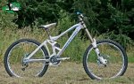 1248650255_mtb_freeride_tv-Mondraker-2010-Summum-Pro-Team-DH-1.jpg