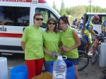 nuestras chicas del avituallamiento.jpg