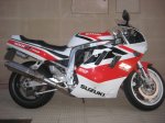 SUZUKI 005.jpg