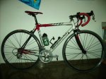 BIANCHI ALUMINIO Y CARBONO CON TODO EL GRUPO CAMPAGNOLO VELOCE (EN LA TACHUELA (VUELA)) JAJA.jpg