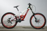 specialized%20demo%208%20hill%20001.jpg
