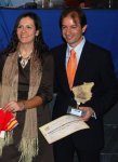con mapi con mi trofeo.jpg