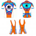 equipacion naranja 4.jpg