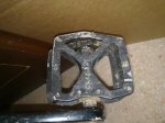 Pedal izquierdo cara 1.jpg