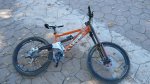 orange-en-el-suelo.jpg