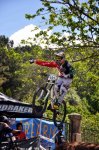 riki one hand fullq [640x480].jpg