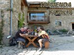 TREMENDA FAMILIA.jpg