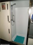 giro10st18MC-shower.jpg