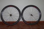 JUEGO RUEDAS HED.JPG