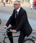 po1t_amsterdam_bicycle_suit.jpg