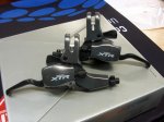 dual xtr v-brakes.JPG