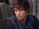 Eddie Redmayne Los pilares de la tierra.jpg