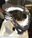 2011_leatt_dbx_pro_carbon3.jpg