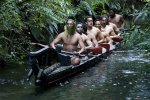 Maoris-en-Canoa.jpg