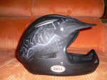 casco y espinilleras 3.jpg