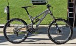 2010_intense_slopestyle_2_bikes.jpg