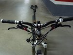MANILLAR BONTRAGER RACE XXX LITE CARBONO.jpg