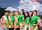 hari-batik-nasional-dan-bersepeda-dengan-miss-earth-larissa-ribe-201010311705386650.jpg