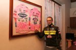 03.01.2011-No&#232;-mostra-le-sue-due-maglie-rosa-di-Schio-e-N.S.-della-Guardia.jpg