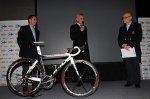 pressaur2011002withmistertime_1_600.jpg