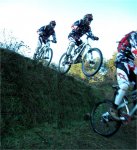 Salto autopista 6-feb-2011.jpg