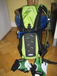 mochila y guantes2.jpg