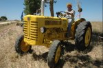 tractor.jpg