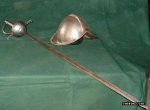 casco-y-espada-antiguos-armas-utilizadas-por-los_2703a0eb_3.jpg
