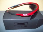 oakley1.jpg