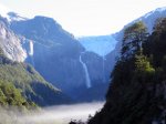 14hangingglacierinparquequeule.jpg