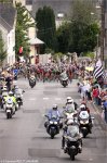 tdf11st04gc-peloton.jpg