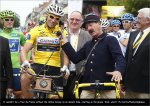 tdf11st08-phone.jpg