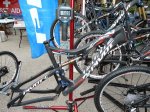 2012-Pivot-Cycles-Mach-575-carbon-mountain-bike09.jpg