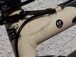 Kona Dawg_016_detalle cuadro.JPG