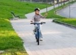 2005466-a-boy-is-riding-bike-without-hands.jpg