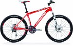 z_matts_tfs_800_d_red_white_2011_es.jpg