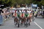 Unibet.com riders lead the chasing peleton into Tanunda.jpg