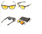 oakley cuadras negras.png