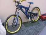 santa cruz v10.jpg
