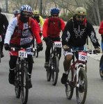 DV_bajocerobike 2010_ cachas.jpg