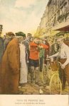 15. 1910 - Tour. Lapize en el control de Rouen.jpg