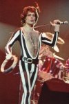 queen_10064-347x519.jpg
