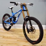 commencal_supreme_DH_01.jpg