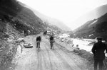 1925 - Tour. 8&#170; etapa, L&#233;on Despontins y Eug&#232;ne Dhers en el Tourmalet.jpg